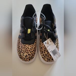 Adidas leopard shoes size 6 NWT